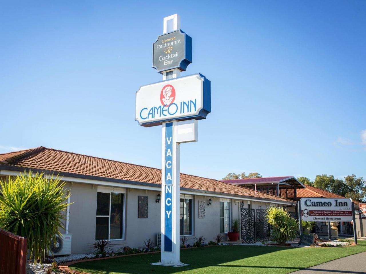 Cameo Inn Motel West Wyalong Exteriör bild